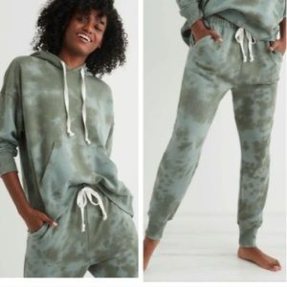 Aerie Sage Green Tie Dye Sweats Set- Medium - Picture 3 of 9